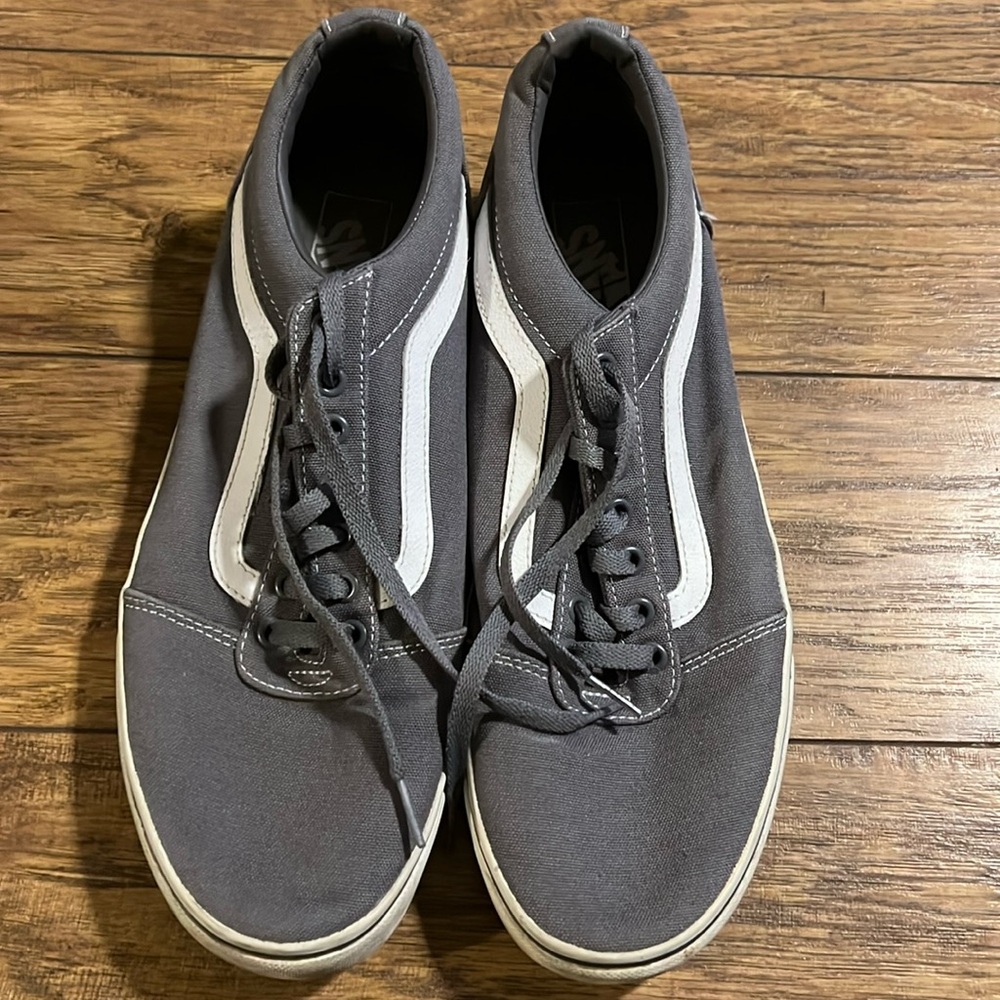 Men’s Vans size 12